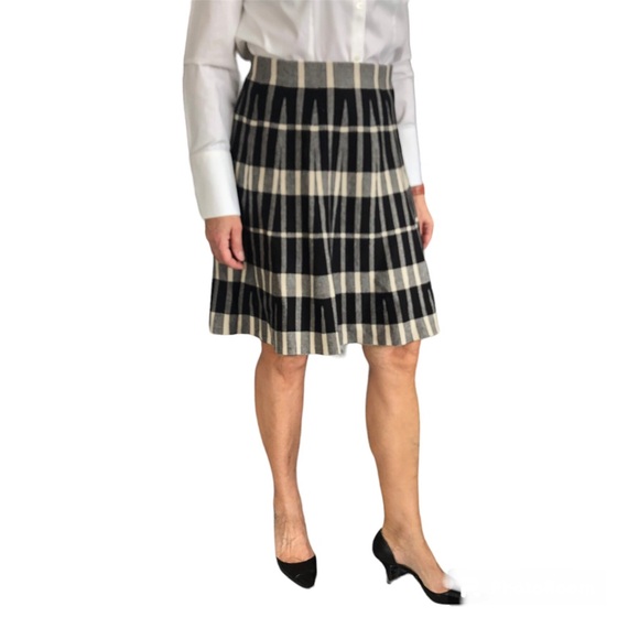 Cleo Petites black grey & cream A-Line knit skirt fits up to size 8 - Picture 1 of 6